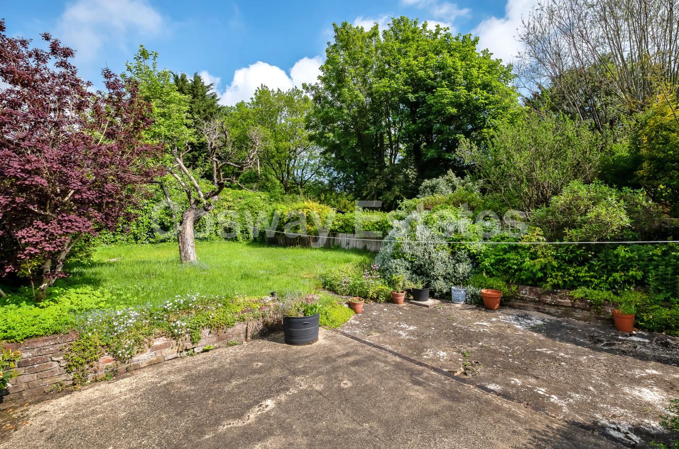 Highwood Hill, Mill Hill
